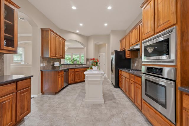 2508 Moray LN, Cedar Park, TX 78613
