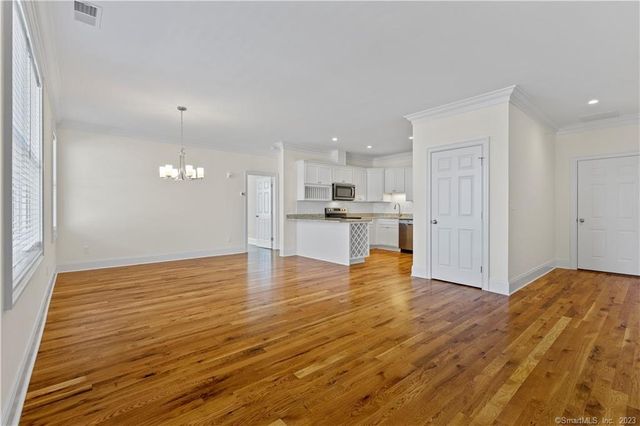 73 W Main Street 5, Clinton, CT 06413
