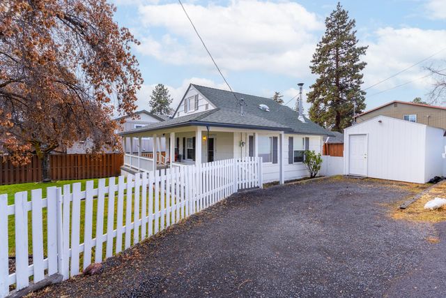 1527 NW 10th Street, Bend, OR 97703