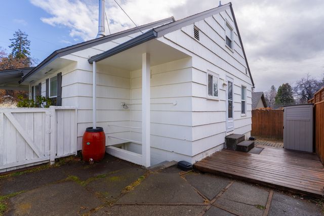 1527 NW 10th Street, Bend, OR 97703