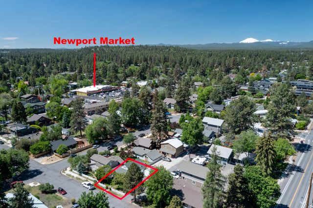 1527 NW 10th Street, Bend, OR 97703