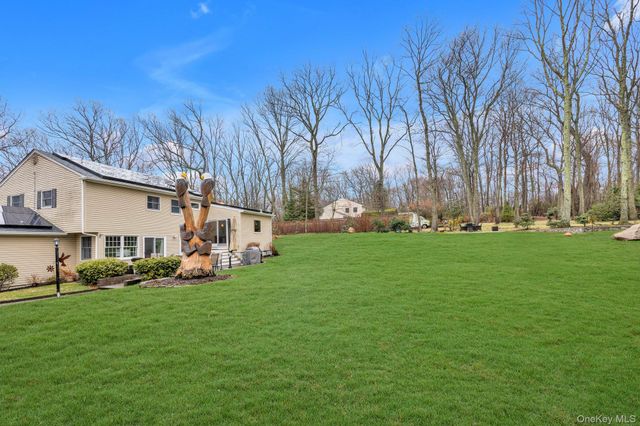 64 Bankside Drive, Centerport, NY 11721