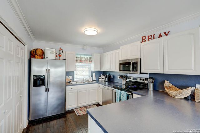 4041 laguna shores, Corpus Christi, TX 78418