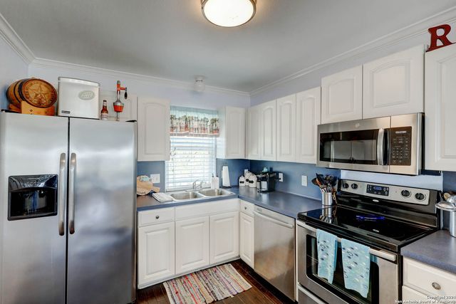 4041 laguna shores, Corpus Christi, TX 78418