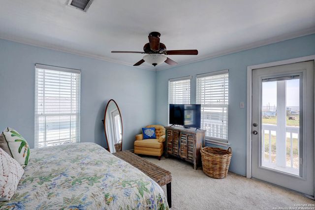 4041 laguna shores, Corpus Christi, TX 78418