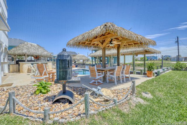 4041 laguna shores, Corpus Christi, TX 78418
