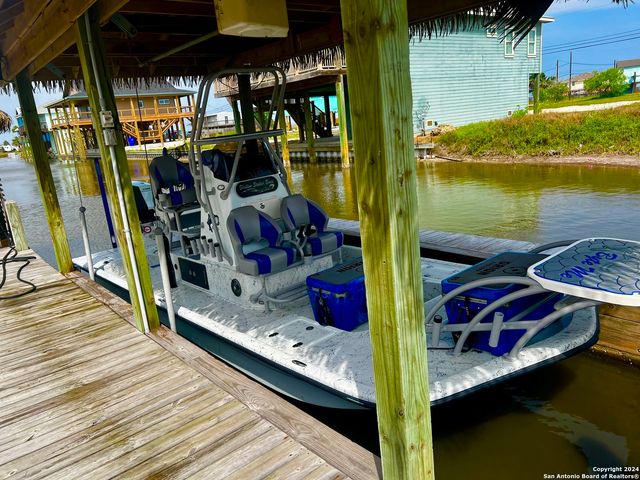 4041 laguna shores, Corpus Christi, TX 78418