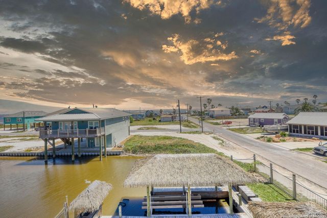 4041 laguna shores, Corpus Christi, TX 78418