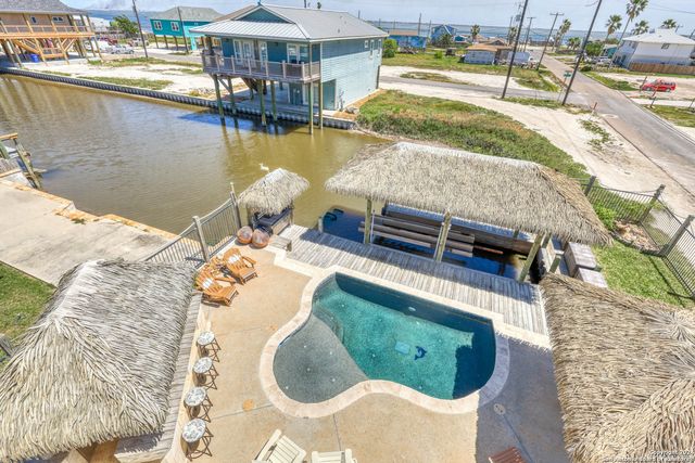 4041 laguna shores, Corpus Christi, TX 78418