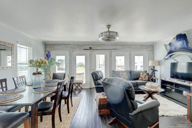 4041 laguna shores, Corpus Christi, TX 78418