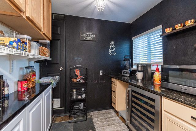 6837 Hazel Ave, Orangevale, CA 95662