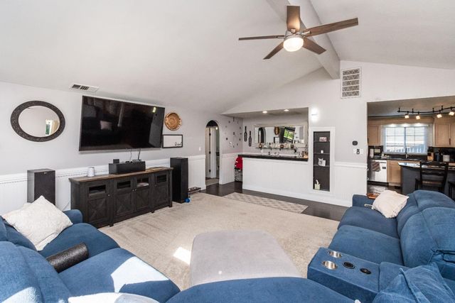 6837 Hazel Ave, Orangevale, CA 95662