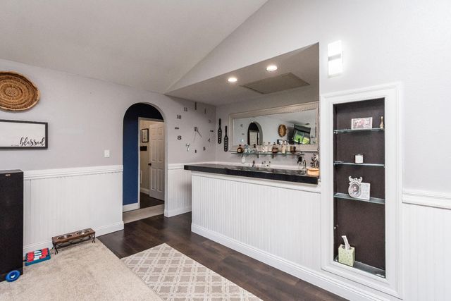 6837 Hazel Ave, Orangevale, CA 95662