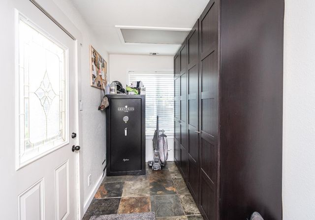 6837 Hazel Ave, Orangevale, CA 95662