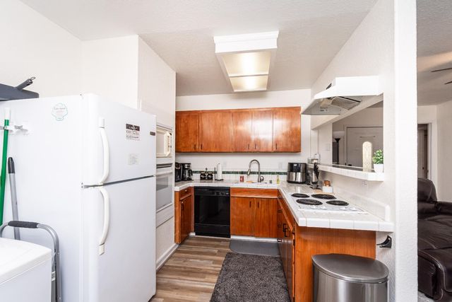 6837 Hazel Ave, Orangevale, CA 95662