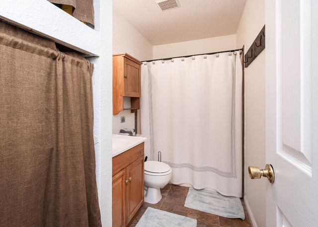 6837 Hazel Ave, Orangevale, CA 95662