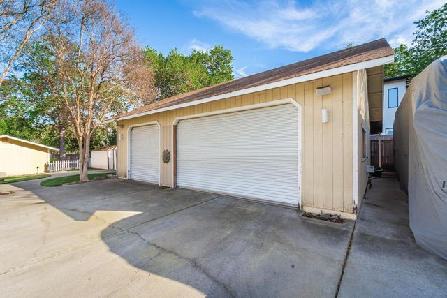 6837 Hazel Ave, Orangevale, CA 95662