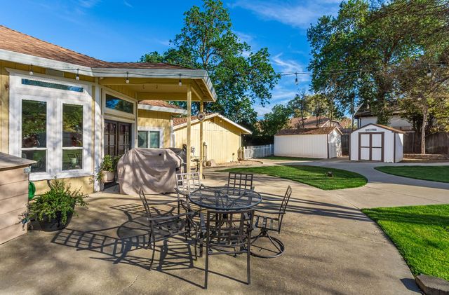 6837 Hazel Ave, Orangevale, CA 95662