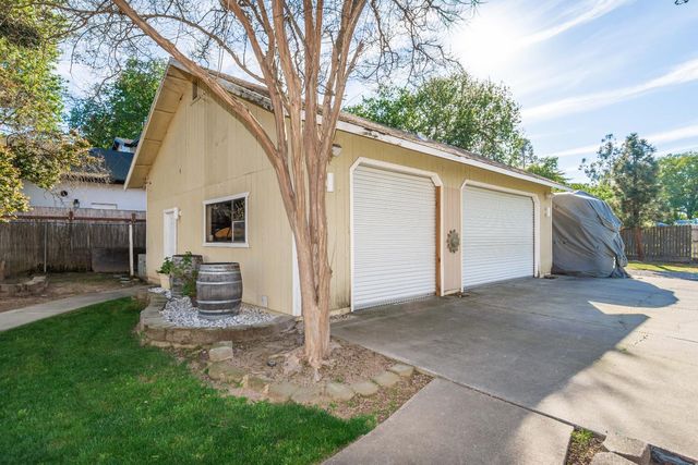 6837 Hazel Ave, Orangevale, CA 95662