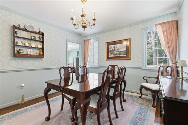 6834 Linden Street, Prairie Village, KS 66208