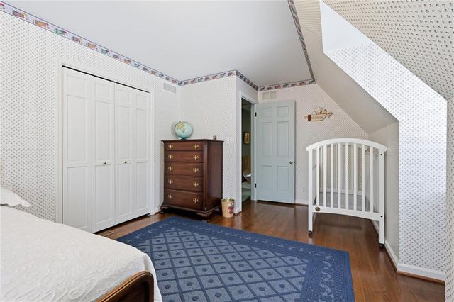 6834 Linden Street, Prairie Village, KS 66208