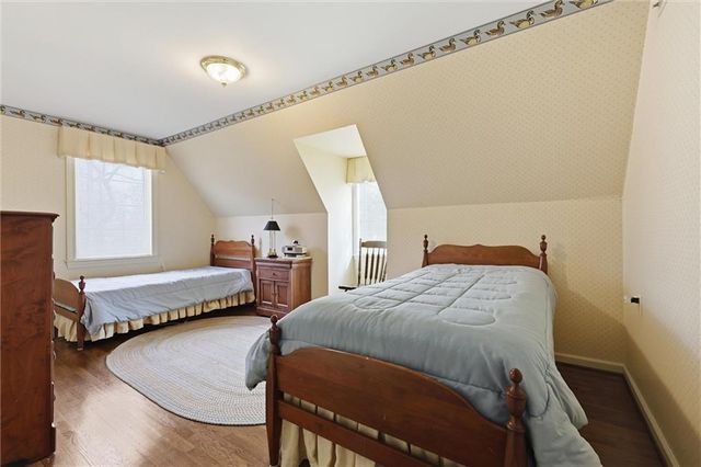 6834 Linden Street, Prairie Village, KS 66208