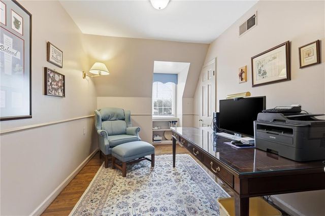 6834 Linden Street, Prairie Village, KS 66208