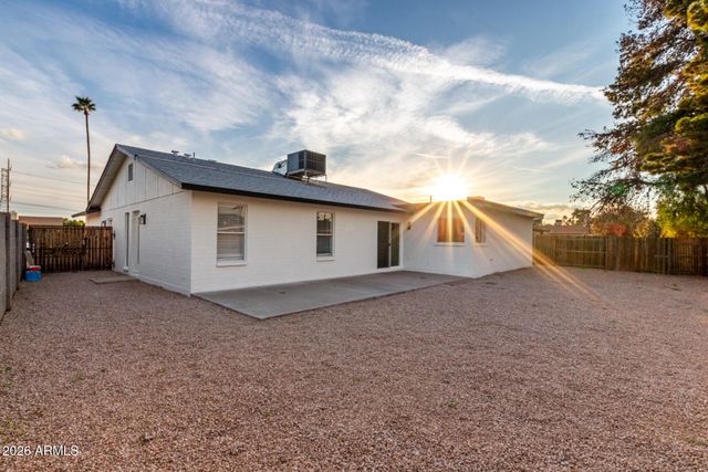 526 W PANTERA Avenue, Mesa, AZ 85210