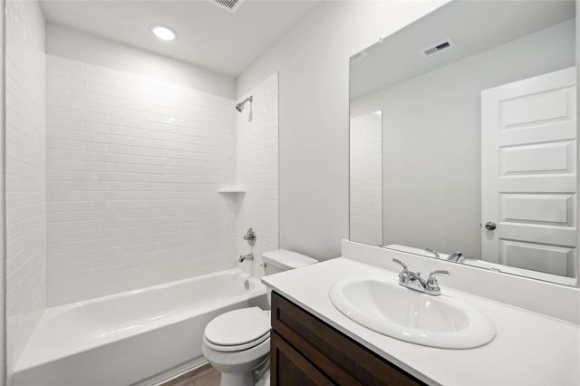 13218 Opera Drive, Houston, TX 77047