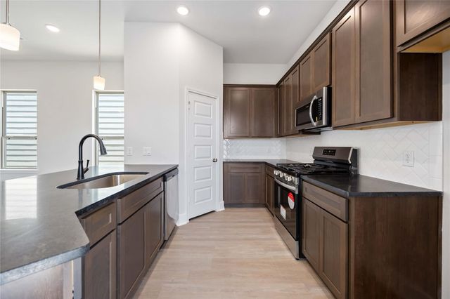 13218 Opera Drive, Houston, TX 77047