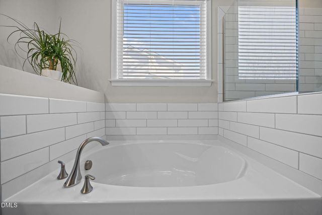 1449 Commons Ford Place, Apex, NC 27539