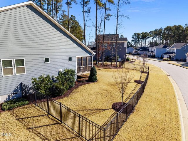 1449 Commons Ford Place, Apex, NC 27539