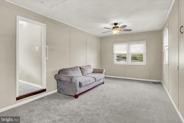 5117 EARL DR, Harrisburg, PA 17112