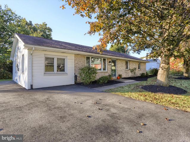 5117 EARL DR, Harrisburg, PA 17112