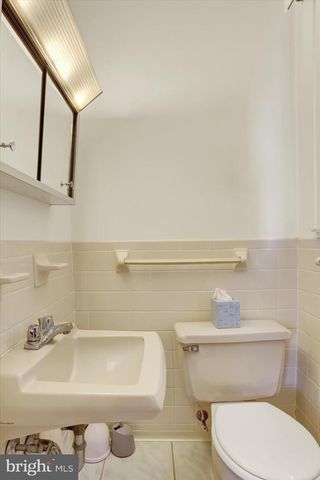 5117 EARL DR, Harrisburg, PA 17112