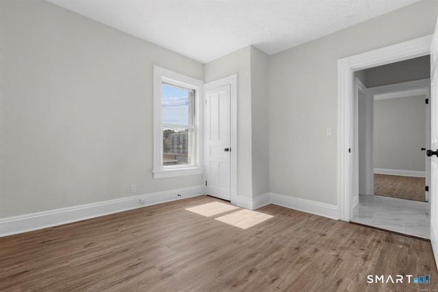 725 Beechwood Avenue, Bridgeport, CT 06605