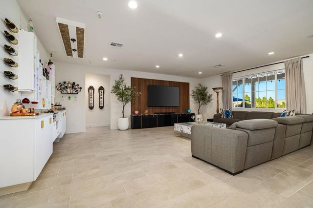 58228 Aragon Way, La Quinta, CA 92253