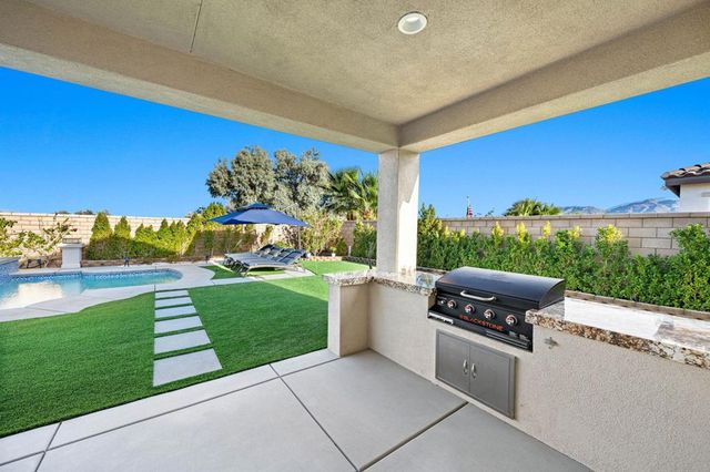 58228 Aragon Way, La Quinta, CA 92253