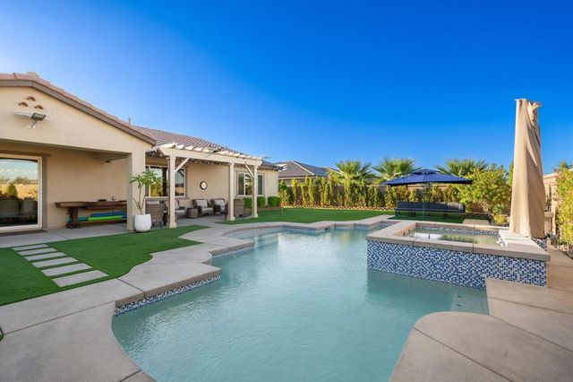 58228 Aragon Way, La Quinta, CA 92253