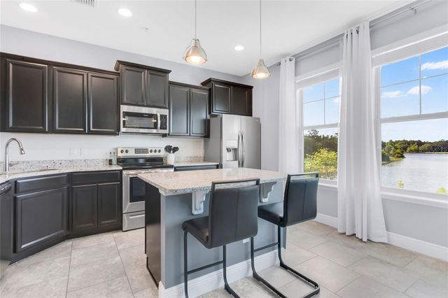 10534 GREEN IVY LANE, Orlando, FL 32832