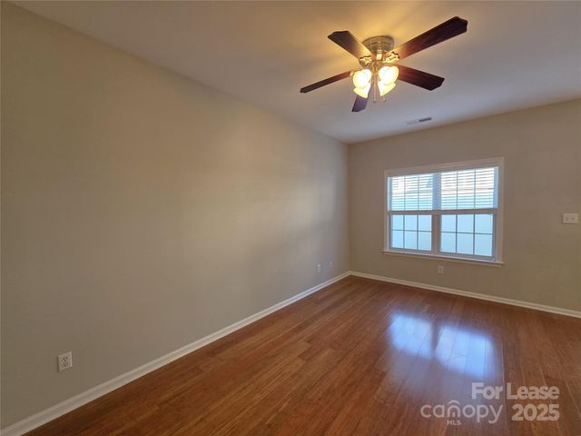 2107 Lennoxshire Square Court, Charlotte, NC 28210
