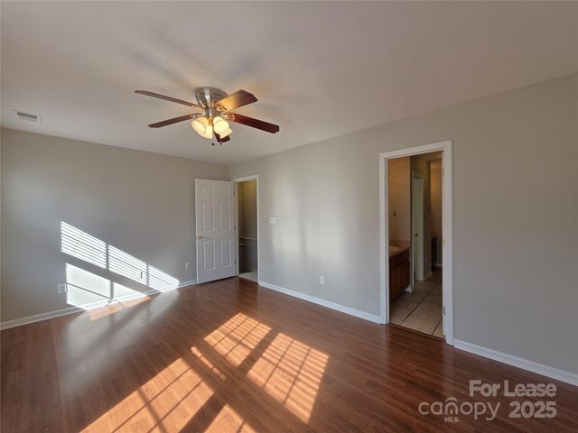 2107 Lennoxshire Square Court, Charlotte, NC 28210