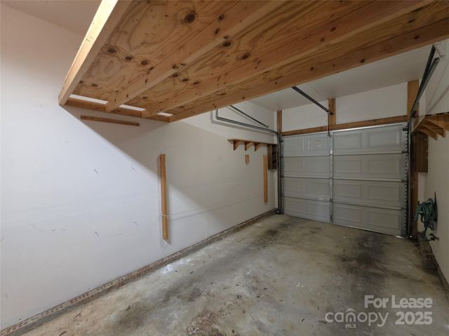 2107 Lennoxshire Square Court, Charlotte, NC 28210