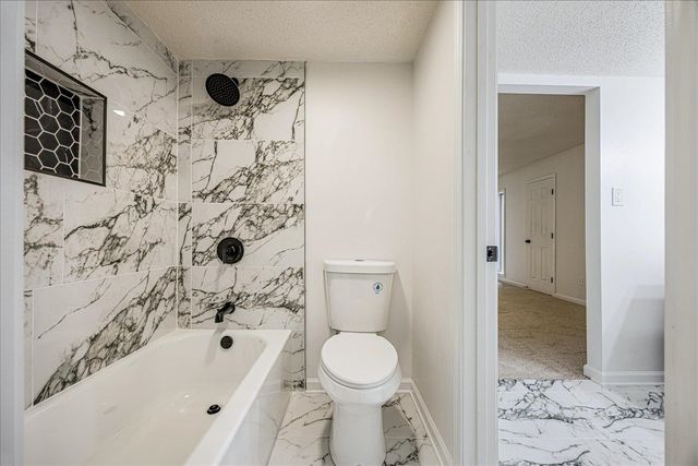 8393 CHIPPINGHAM DR, Memphis, TN 38016