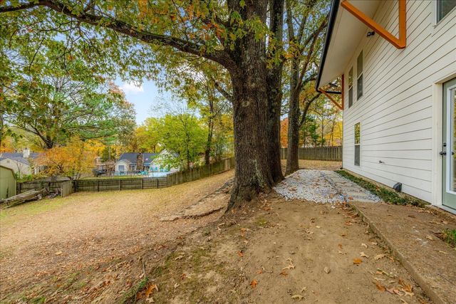 8393 CHIPPINGHAM DR, Memphis, TN 38016