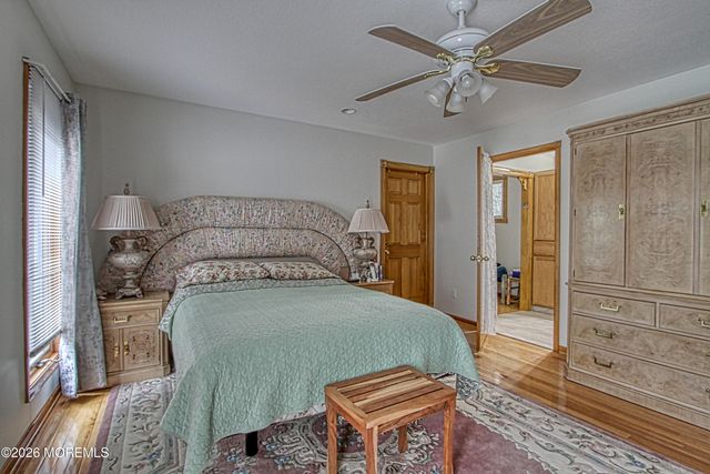 713 Western Boulevard, Lanoka Harbor, NJ 08734
