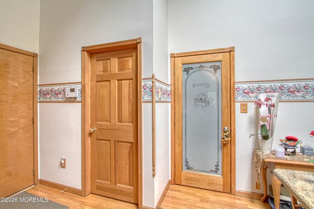 713 Western Boulevard, Lanoka Harbor, NJ 08734