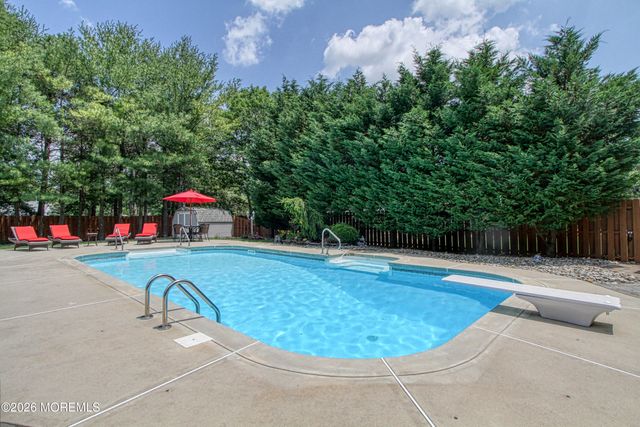 713 Western Boulevard, Lanoka Harbor, NJ 08734