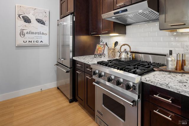 516 Grove St, Healdsburg, CA 95448