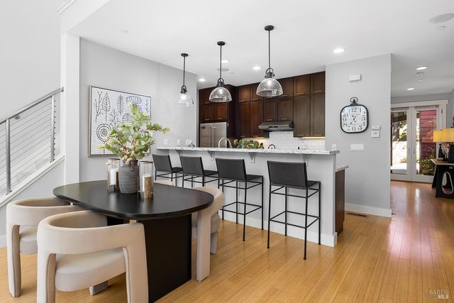 516 Grove St, Healdsburg, CA 95448